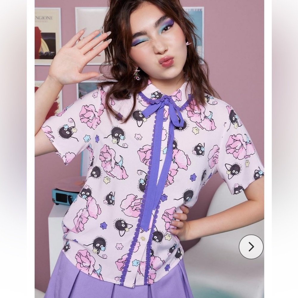 SOLD Her Universe Studio Ghibli Spirited Away Soot Sprites Woven Button-Up